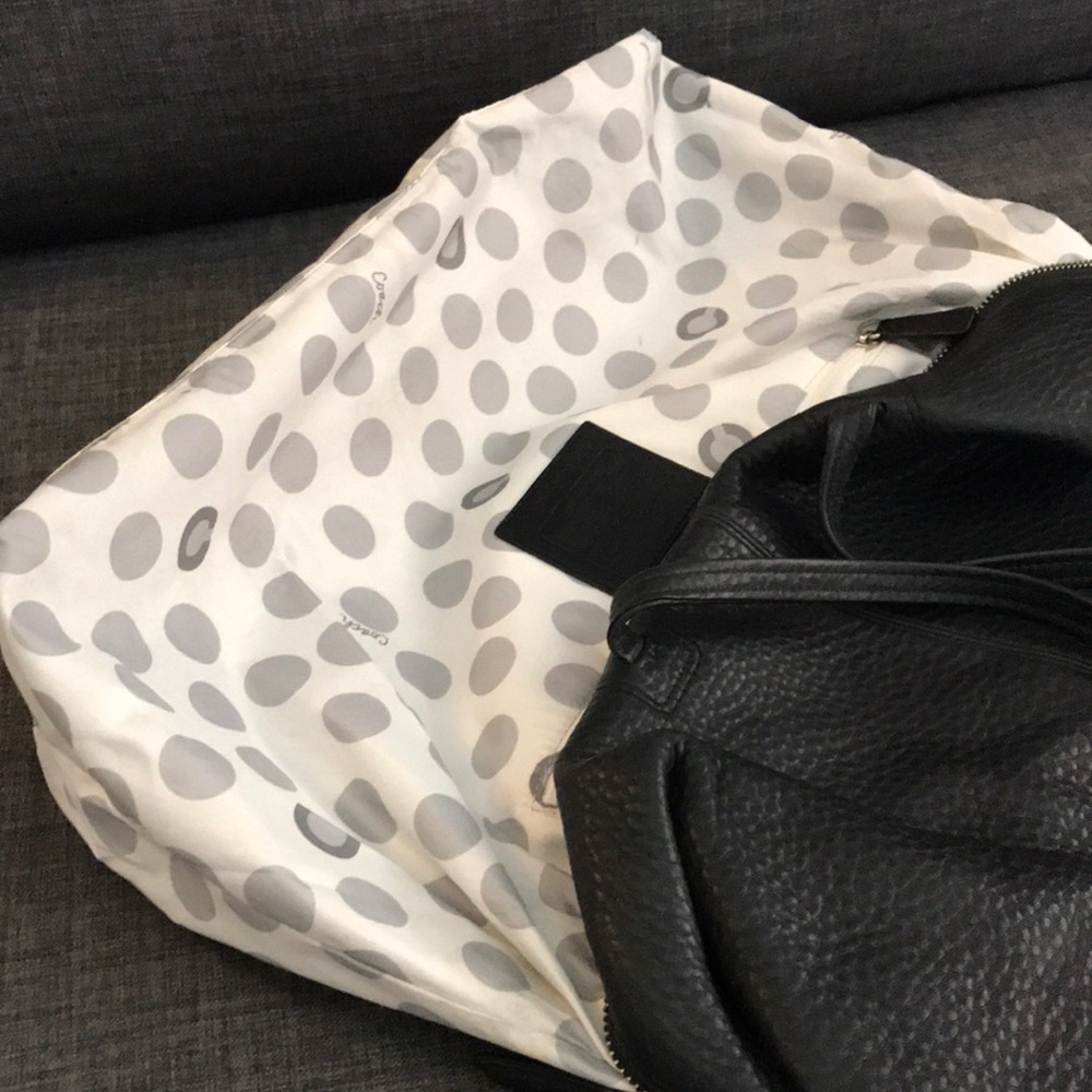 Authentic COACH bag - Picture 6 of 7